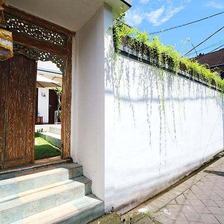 סמיניאק Ken Ken Guest House מראה חיצוני תמונה