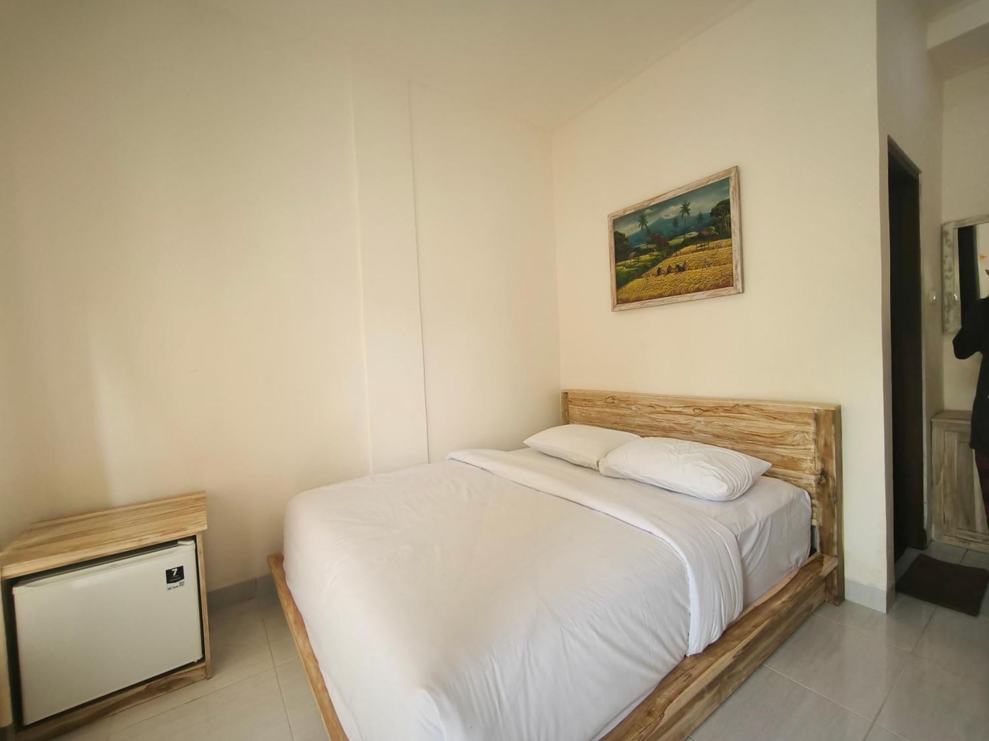 סמיניאק Ken Ken Guest House מראה חיצוני תמונה