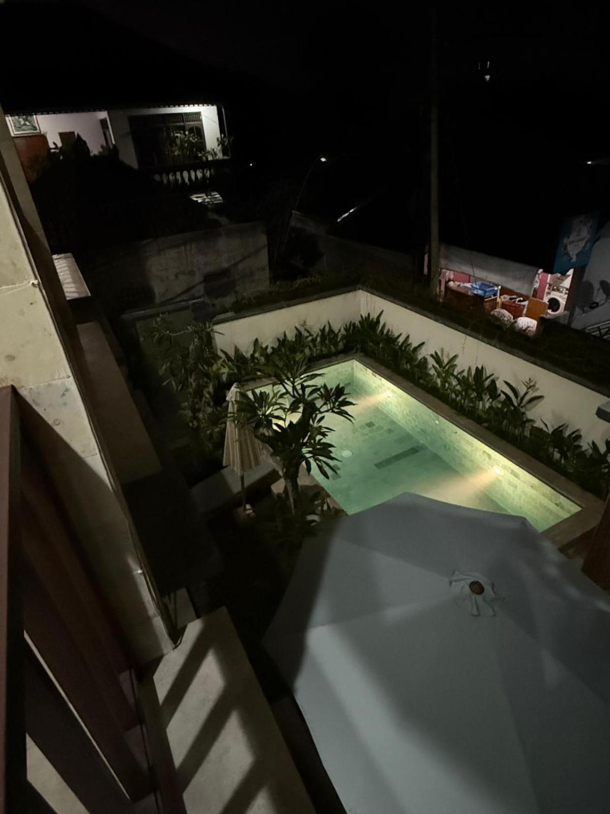 סמיניאק Ken Ken Guest House מראה חיצוני תמונה