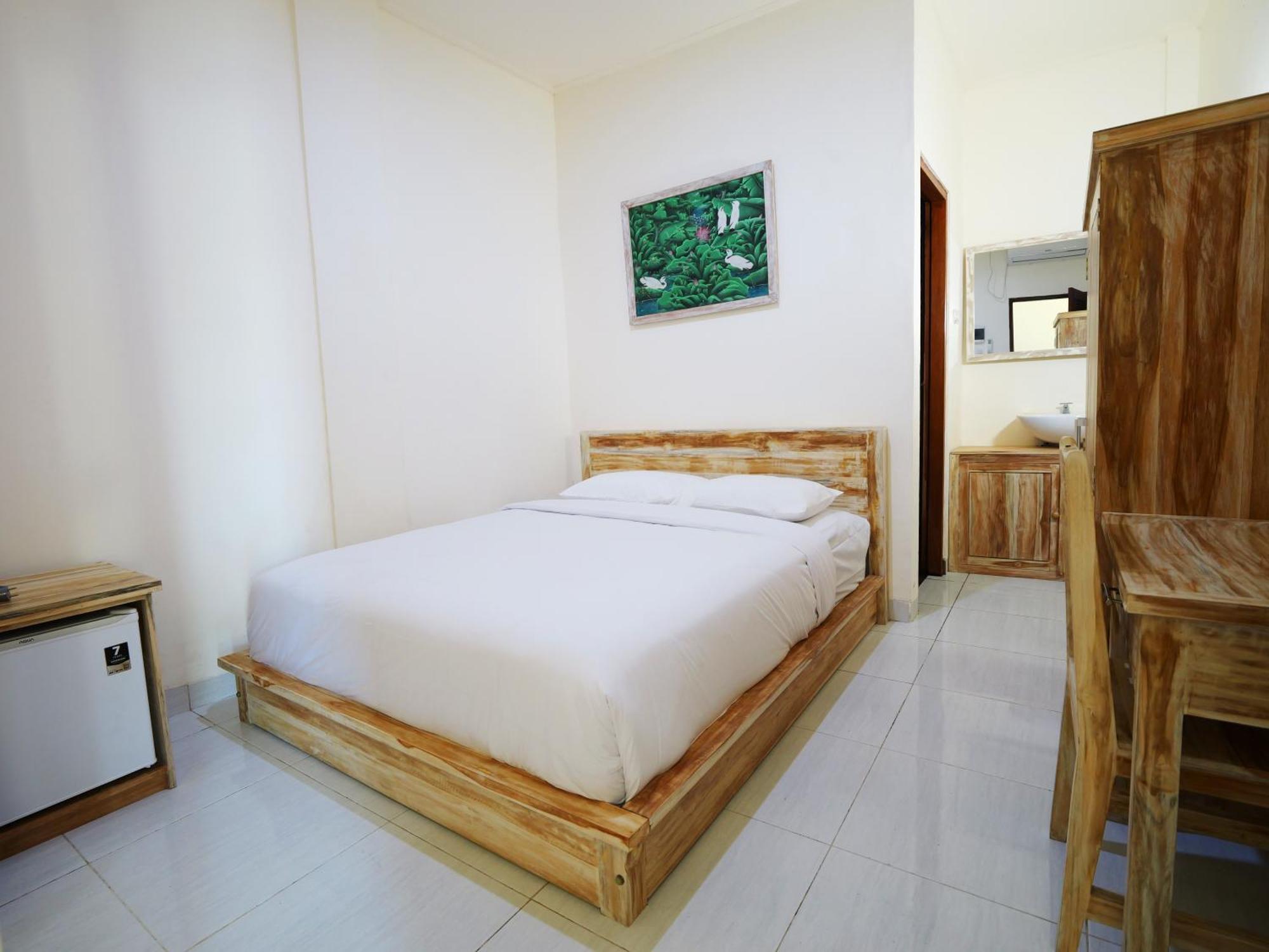 סמיניאק Ken Ken Guest House מראה חיצוני תמונה