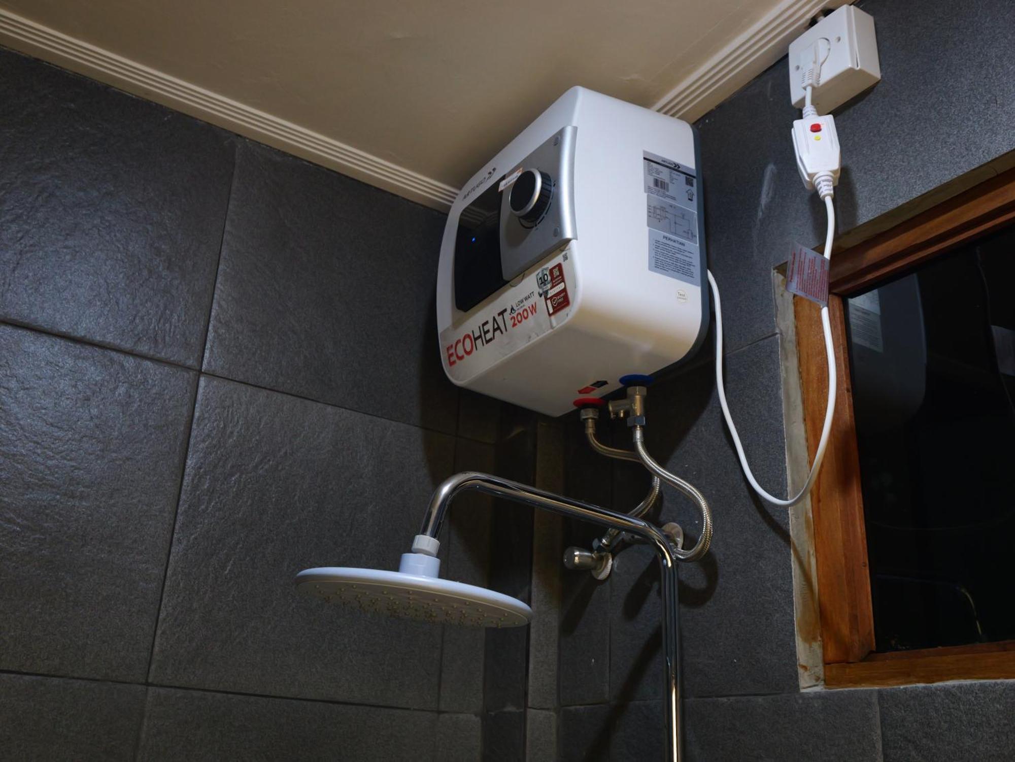 סמיניאק Ken Ken Guest House מראה חיצוני תמונה